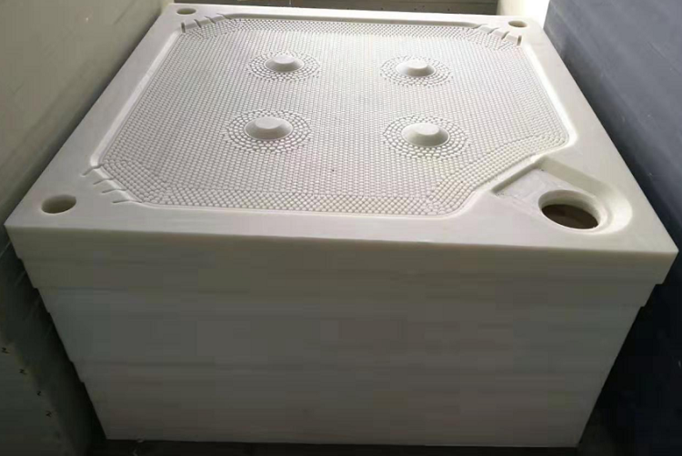 压滤机滤板成品车间 (1)